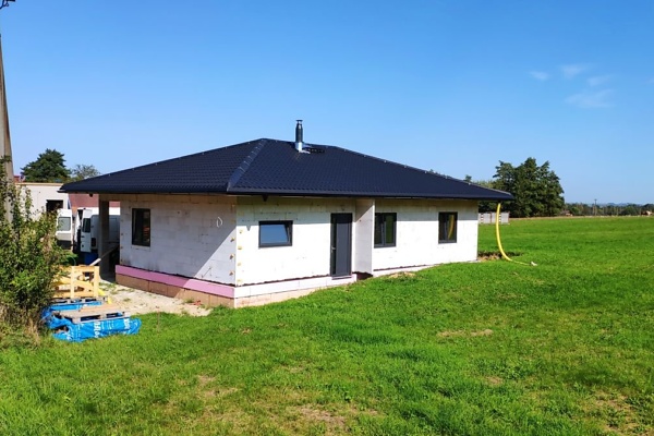 Tepelná izolace stropu stříkanou pěnou, Dobratice — fotka 1