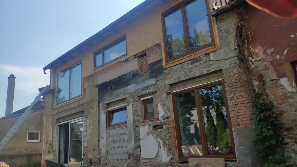 Zateplení šikmé střechy a štítů půdní vestavby, Frýdlant nad Ostravicí — fotka 4