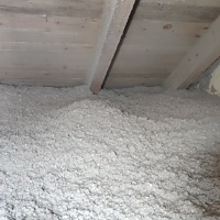 Zateplení stropu foukanou izolací do podlahy půdy, Ostrava — fotka 1