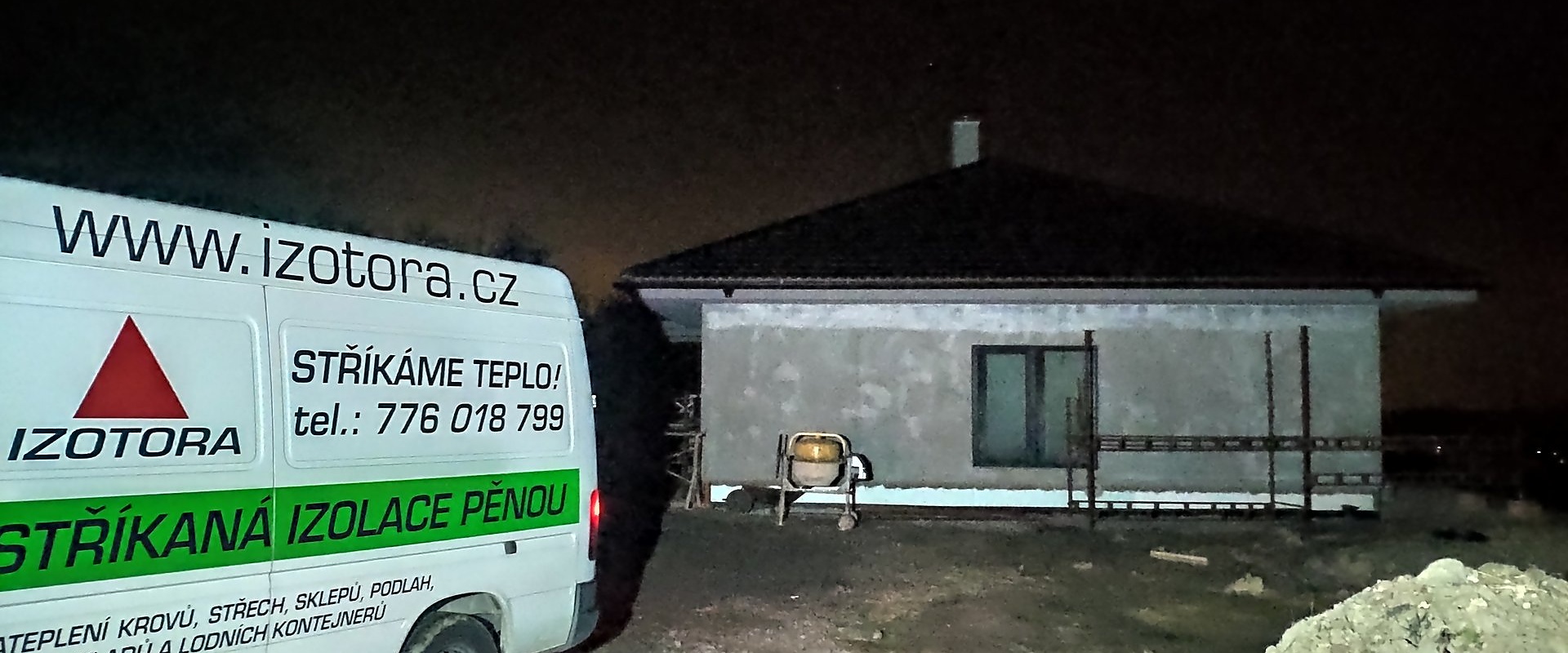 Zateplení stropu stříkanou pěnou, Sedliště — fotka 1